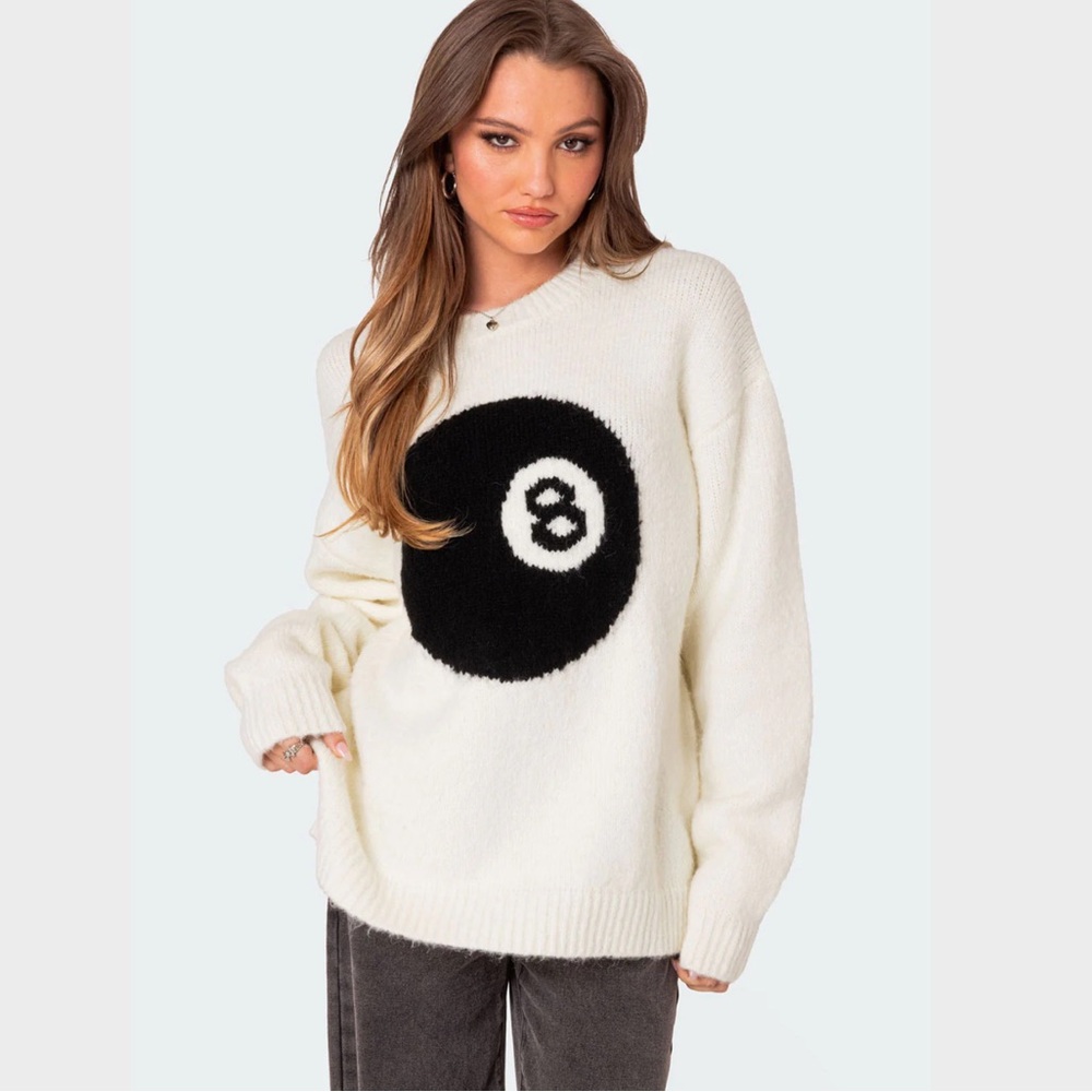 Edikted Magic 8 Oversized Chunky Knit Sweater
